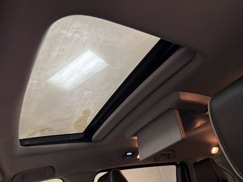 Used 2022 Honda Odyssey Elite image 20