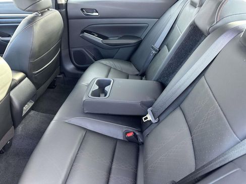 Used 2024 Nissan Altima 2.5 SR w/ SR Premium Package image 12