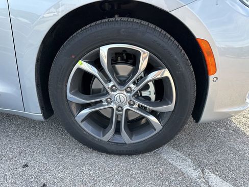 New 2026 Chrysler Pacifica Pinnacle w/ Trailer Tow Group image 43