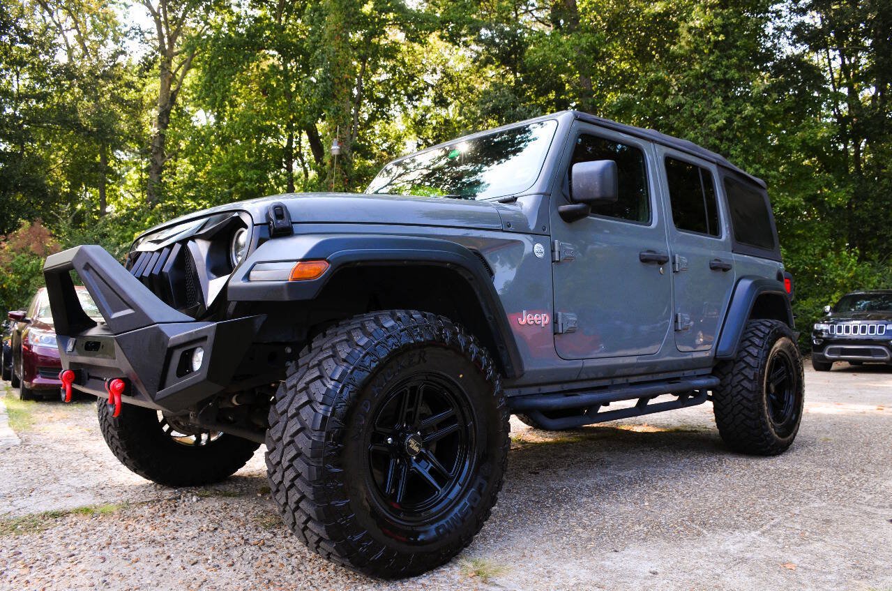 Used 2018 Jeep Wrangler Unlimited Sport S AWD/4WD image 3
