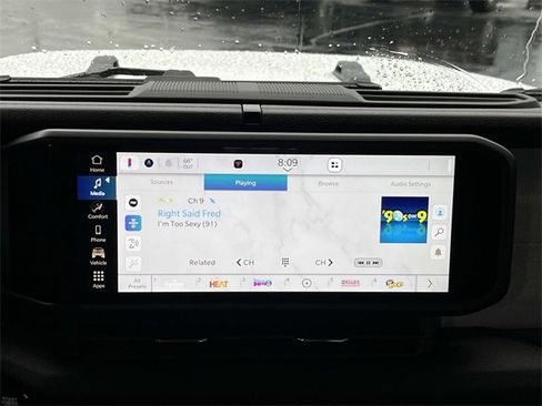 Used 2025 Jeep Gladiator Sport image 15