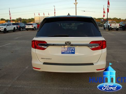 Used 2019 Honda Odyssey EX image 4
