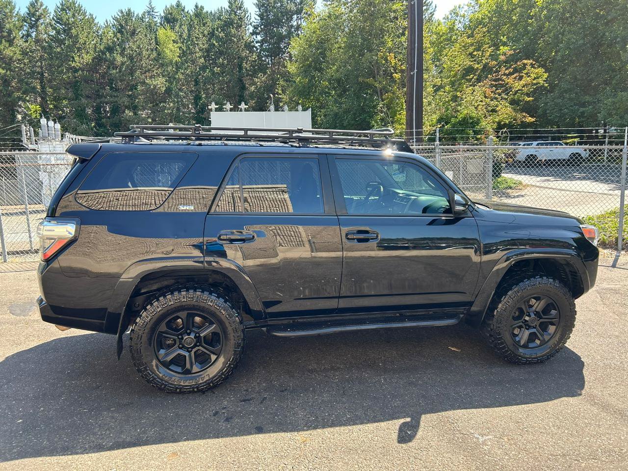 Used 2020 Toyota 4Runner SR5 Premium AWD/4WD image 4