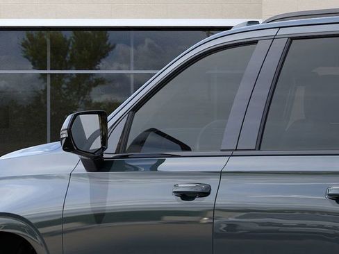 New 2026 Cadillac Escalade ESV V image 12