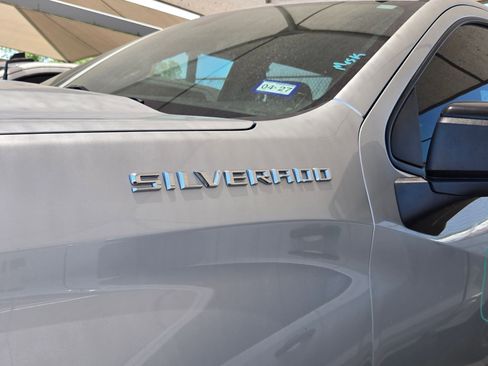 Used 2022 Chevrolet Silverado 1500 RST w/ Safety Package AWD/4WD image 4
