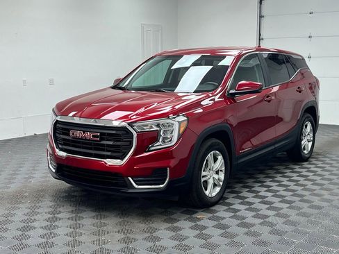 Used 2023 GMC Terrain SLE FWD image 13