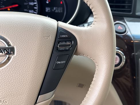 Used 2015 Nissan Quest SL image 24