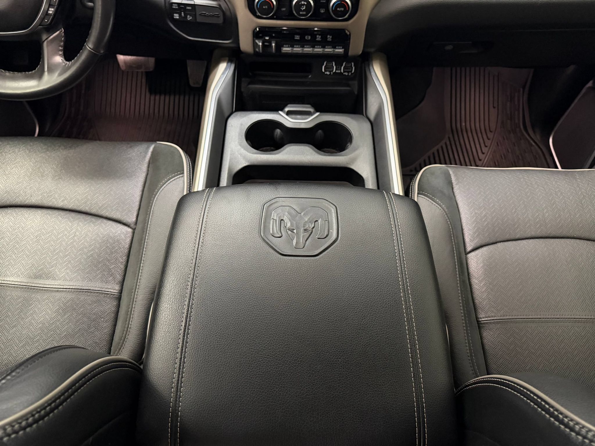 Used 2020 RAM 2500 Laramie AWD/4WD image 15