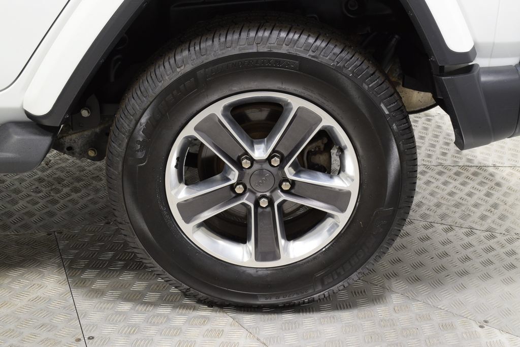 Used 2020 Jeep Wrangler Unlimited Sahara w/ Uconnect 4C Nav & Sound Group AWD/4WD image 38
