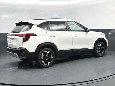 New 2026 Kia Seltos EX image 4