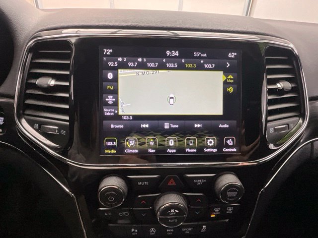 Used 2019 Jeep Grand Cherokee Limited AWD/4WD image 12