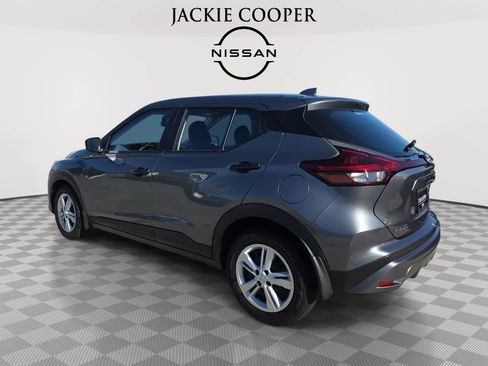 Certified 2025 Nissan Kicks Play S FWD image 7