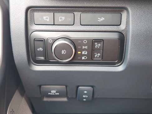 Used 2024 Ford F250 Lariat w/ Lariat Ultimate Package AWD/4WD image 22