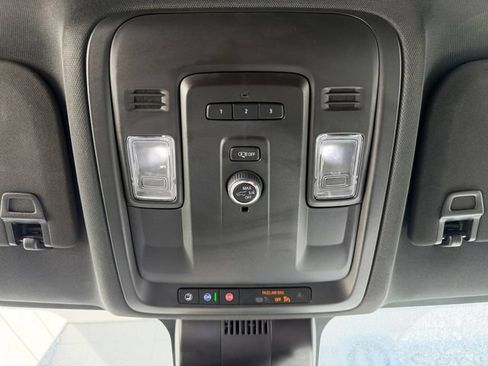 Used 2024 Chevrolet Tahoe LT AWD/4WD image 23