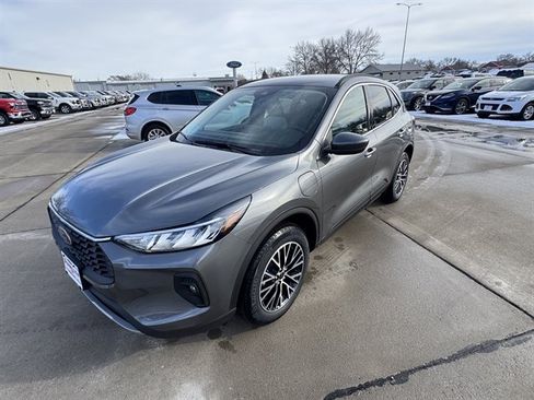 New 2026 Ford Escape SE FWD image 8