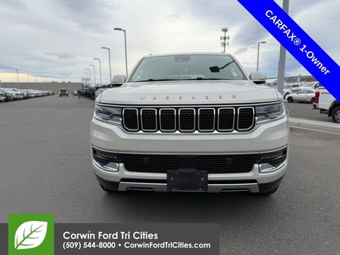 Used 2022 Jeep Wagoneer Series III w/ Premium Group I image 8