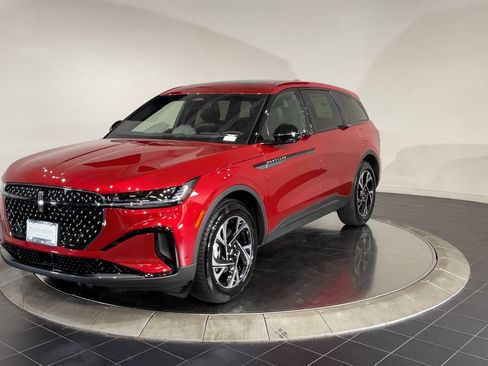 New 2024 Lincoln Nautilus Premier w/ Equipment Group 102A image 9