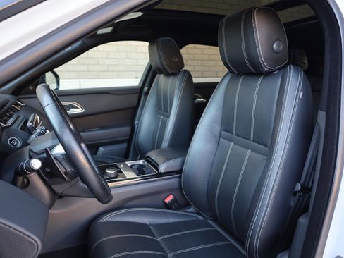 Used 2020 Land Rover Range Rover Velar S image 17