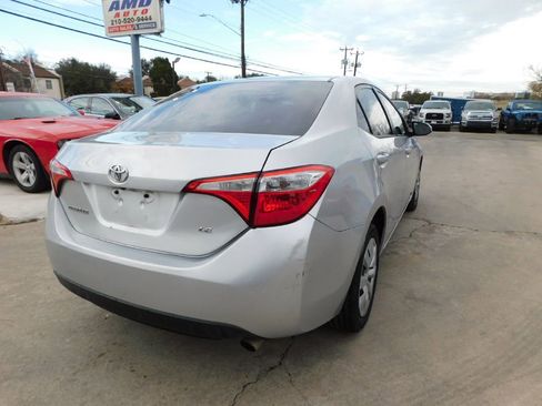 Used 2015 Toyota Corolla LE image 7