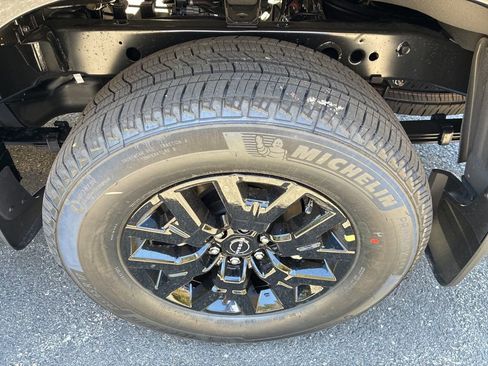 New 2026 Nissan Frontier SV w/ SV Convenience Package AWD/4WD image 22