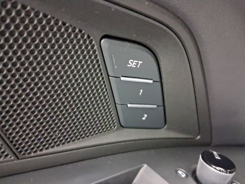 Used 2022 Audi e-tron GT Premium Plus w/ Performance Package image 21