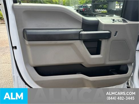 Used 2022 Ford F550 4x4 Regular Cab Super Duty w/ Power Equipment Group image 11