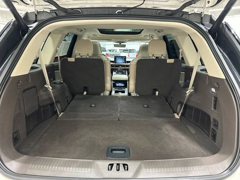 Certified 2022 Lincoln Aviator Reserve w/ Equipment Group 201A AWD/4WD image 35