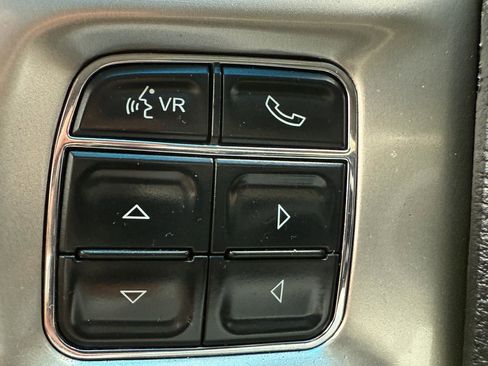 Used 2016 RAM 2500 Laramie image 15