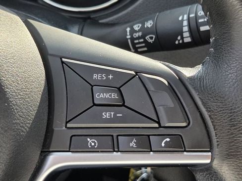 Used 2019 Nissan Rogue S w/ Special Edition Package FWD image 22