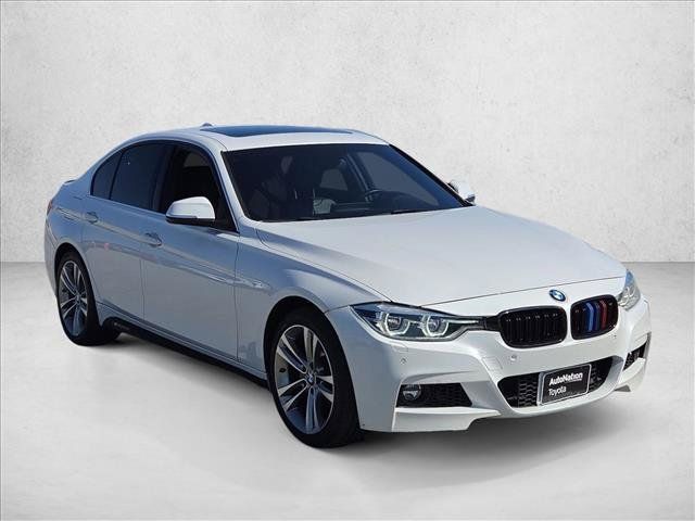 Used 2017 BMW 330i Sedan RWD image 3