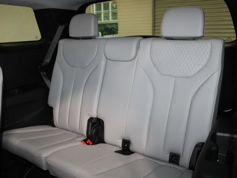 Used 2020 Hyundai Palisade SEL w/ Premium Package FWD image 21