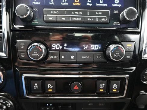 Used 2024 Nissan Titan Platinum Reserve w/ Moonroof Package image 28