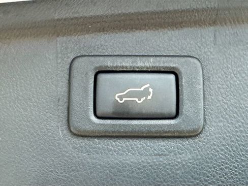 Used 2016 Subaru Outback 2.5i Limited AWD/4WD image 33