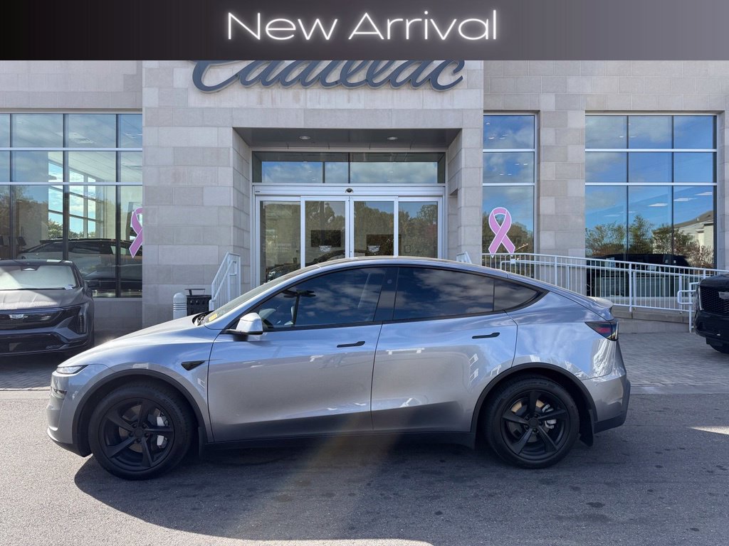 Used 2026 Tesla Model Y Long Range AWD/4WD image 1