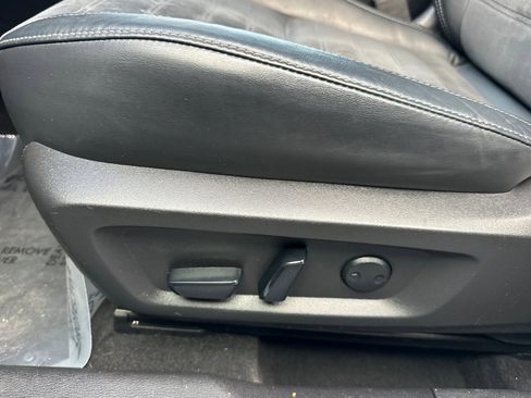 Used 2023 Mitsubishi Outlander SE image 14