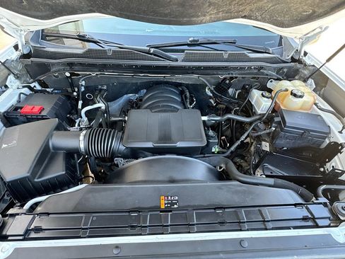 Used 2020 Chevrolet Silverado 2500 LT AWD/4WD image 29