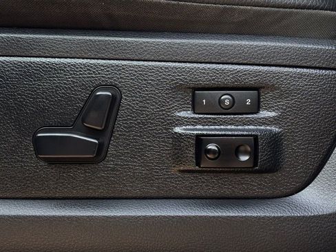 Used 2014 RAM 2500 Laramie image 18