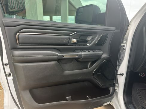 Used 2024 RAM 1500 Limited AWD/4WD image 16