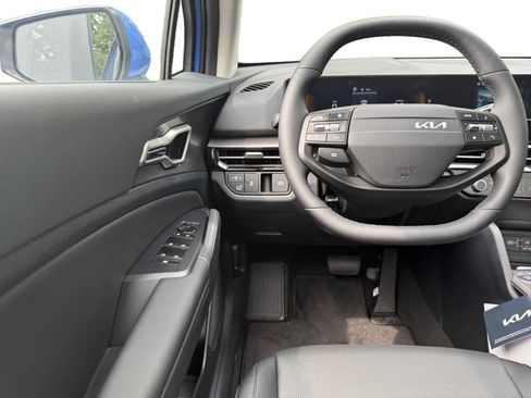 New 2026 Kia Sportage EX w/ EX Panorama Roof Package FWD image 21