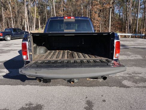 Used 2017 RAM 1500 Laramie image 15