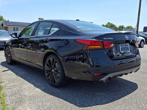Used 2022 Nissan Altima 2.5 SR FWD image 4