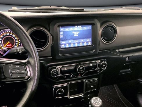 Used 2022 Jeep Gladiator Sport w/ Trailer Tow Package image 10