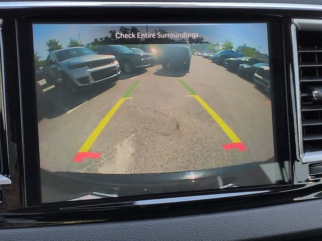 Certified 2024 Chrysler Pacifica Touring-L FWD image 21