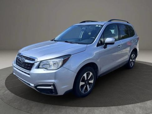 Used 2018 Subaru Forester 2.5i Premium AWD/4WD image 1