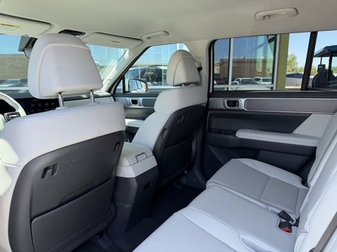 Used 2026 Hyundai Santa Fe SEL FWD image 32