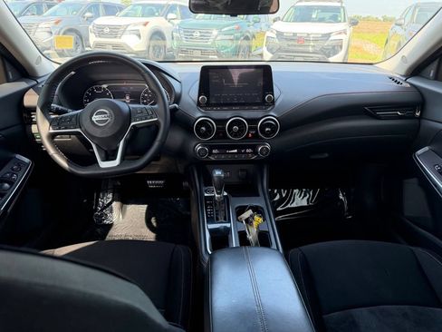 Used 2021 Nissan Sentra SR FWD image 33