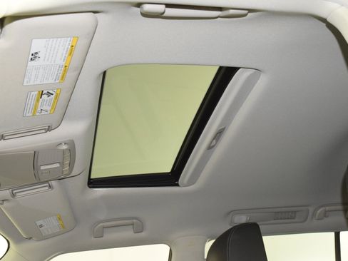 Used 2022 Nissan Armada Platinum w/ Captain's Chairs Package image 30