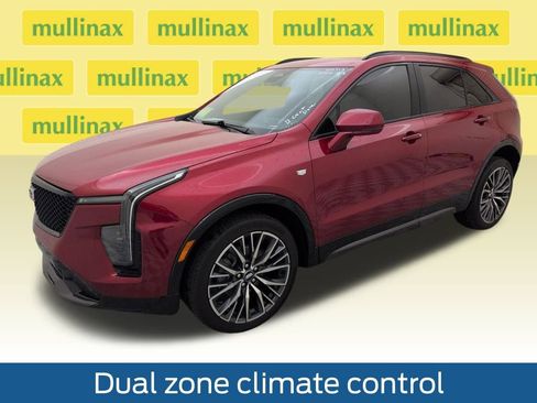 Used 2024 Cadillac XT4 Sport w/ Cold Weather Package image 15