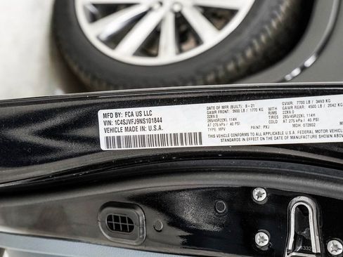 Used 2022 Jeep Grand Wagoneer Series II w/ Convenience Group III image 49