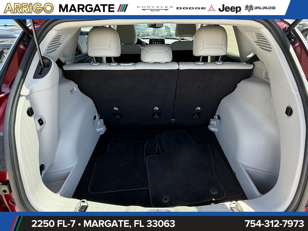 Used 2022 Jeep Compass Latitude w/ Convenience Group FWD image 14